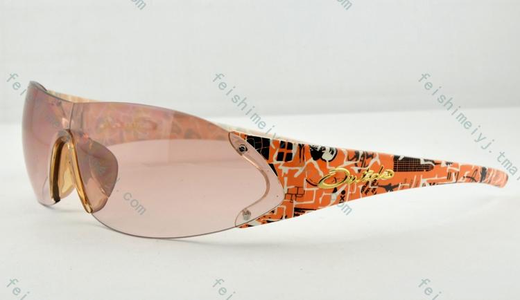 Солнцезащитные очки Outdo / Coudert