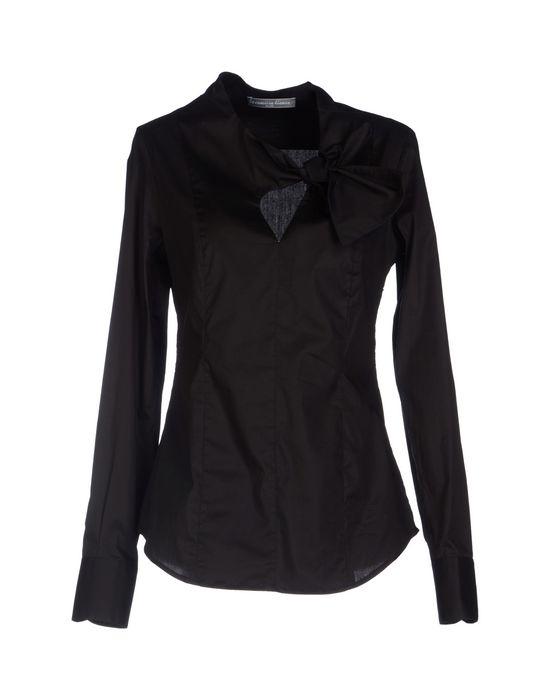   LA CAMICIA BIANCA