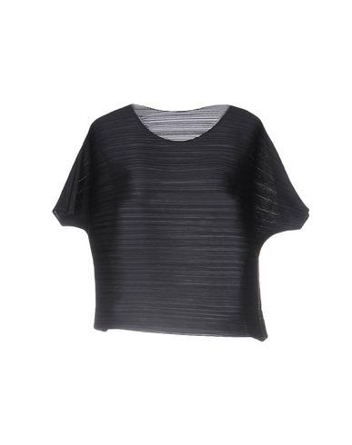   PLEATS PLEASE ISSEY MIYAKE