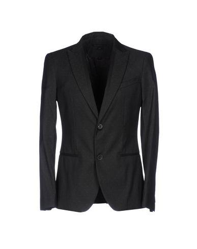   JOHN VARVATOS ★ U.S.A. 