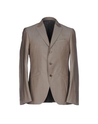   JOHN VARVATOS