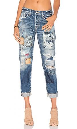 Джинсы Moussy