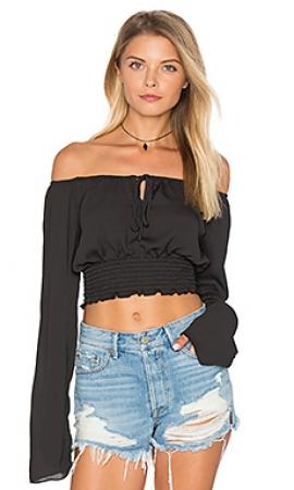 Топ  - Черный цвет