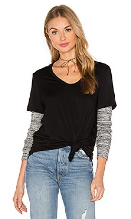 Футболка  - Черный цвет