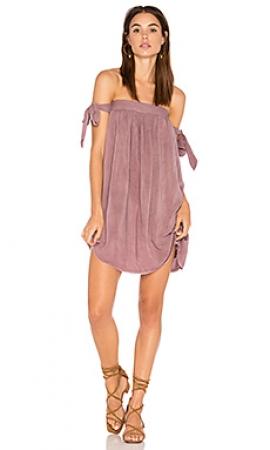 Платье  - Розовый цвет