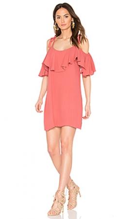 Платье  - Красный цвет