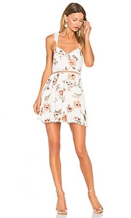 Платье  - Белый цвет