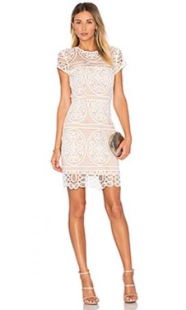 Платье  - Белый цвет