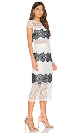 Платье  - Черный цвет