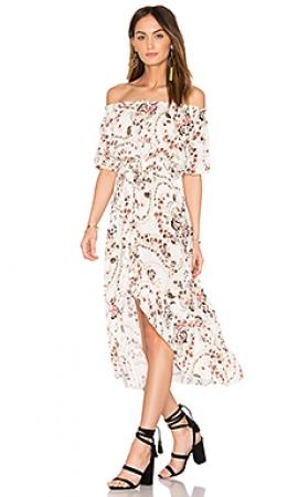 Платье  - Белый цвет