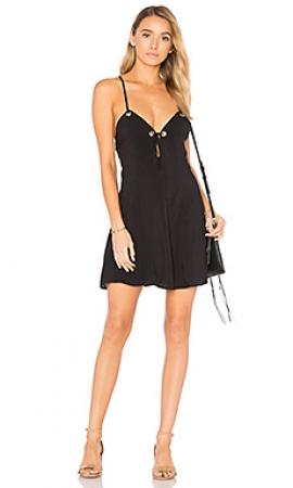 Платье by the way.