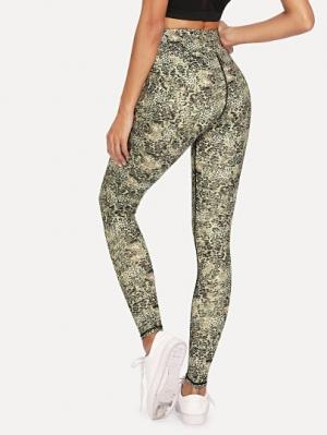 Футболка SheIn Футболка SheIn