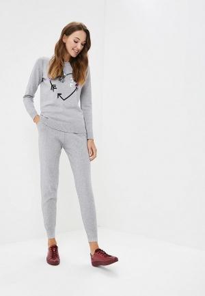 Костюм  - серый цвет