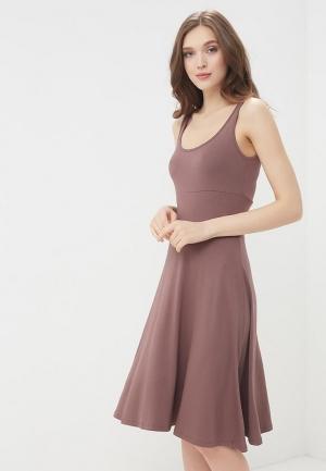 Платье  - коричневый цвет