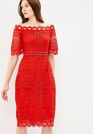 Платье  - красный цвет