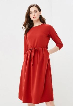 Платье  - красный цвет