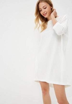 Платье  - белый цвет