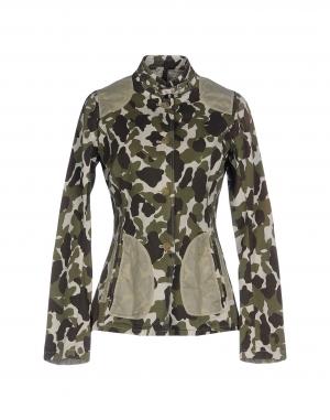 Куртка  - Зеленый цвет