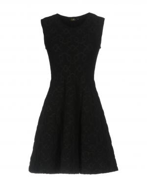 Короткое платье  - Черный цвет
