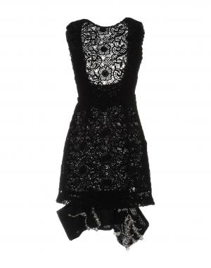 Короткое платье  - Черный цвет