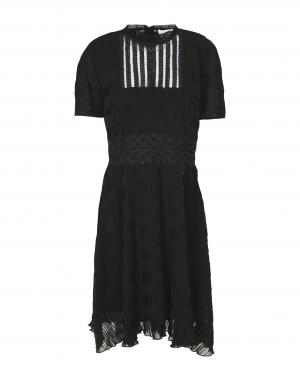 Короткое платье  - Черный цвет
