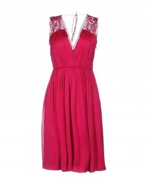 Платье до колена  - Розовый цвет