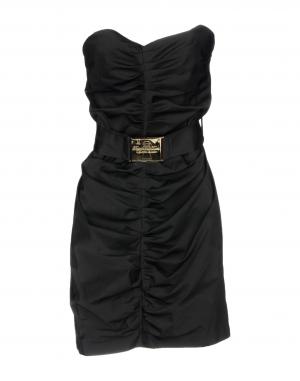 Короткое платье  - Черный цвет