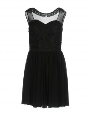 Короткое платье  - Черный цвет