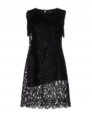 Короткое платье  - Черный цвет