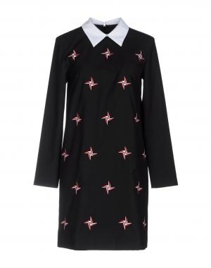 Короткое платье  - Черный цвет