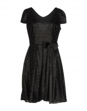 Короткое платье  - Черный цвет