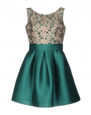 Короткое платье  - Зеленый цвет