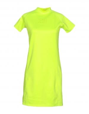 Короткое платье  - Зеленый цвет