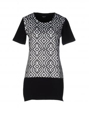 Короткое платье  - Черный цвет