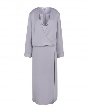 Длинное платье  - Серый цвет