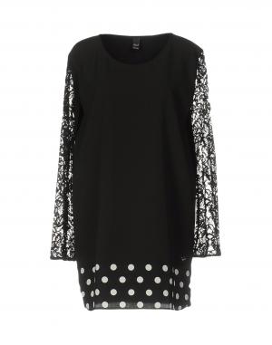 Короткое платье  - Черный цвет