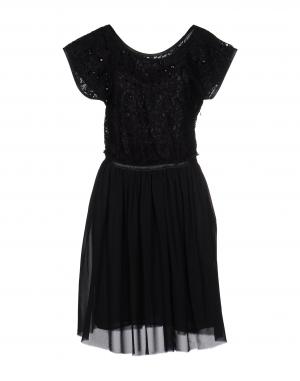 Короткое платье  - Черный цвет