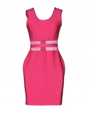 Короткое платье  - Розовый цвет