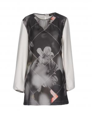 Короткое платье  - Зеленый цвет