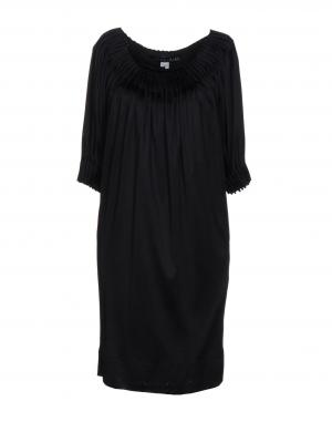 Короткое платье  - Черный цвет