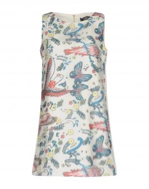 Короткое платье  - Белый цвет