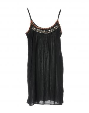 Короткое платье  - Черный цвет