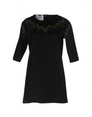 Короткое платье  - Черный цвет