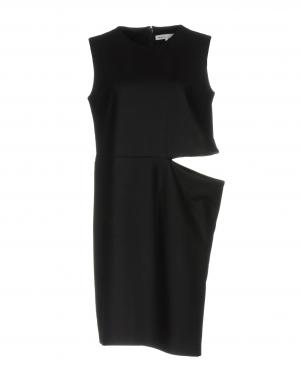 Короткое платье  - Черный цвет