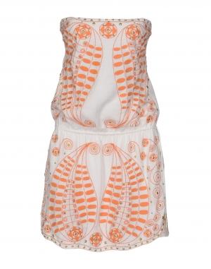 Короткое платье  - Белый цвет