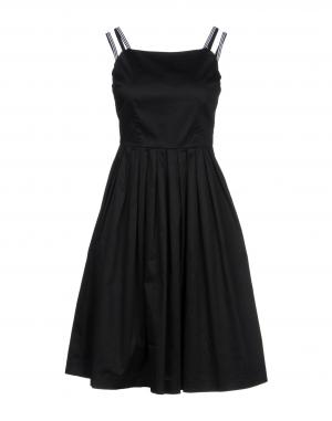 Короткое платье  - Черный цвет