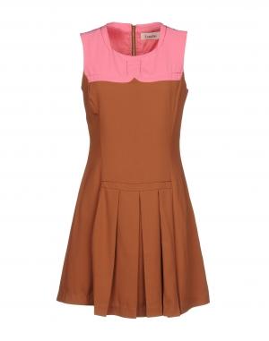 Короткое платье  - Коричневый цвет