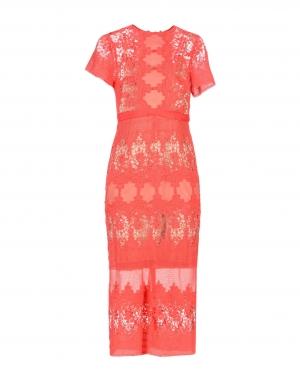 Платье  - Красный цвет