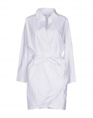 Короткое платье  - Белый цвет