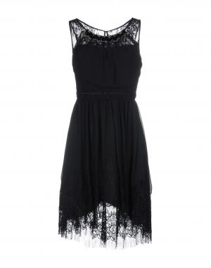 Короткое платье  - Черный цвет